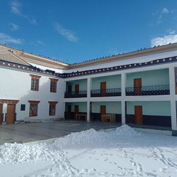 Première neige à la LMHS (novembre 2022)